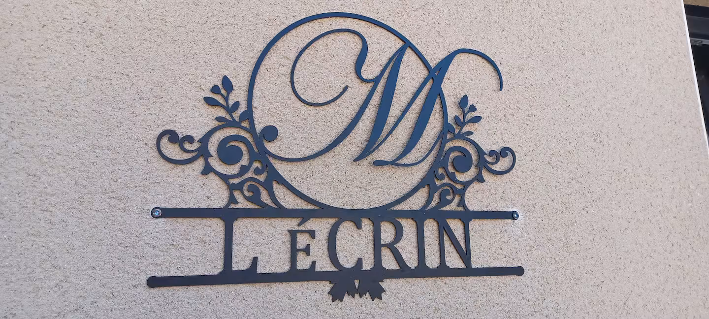Plaque murale de la résidence